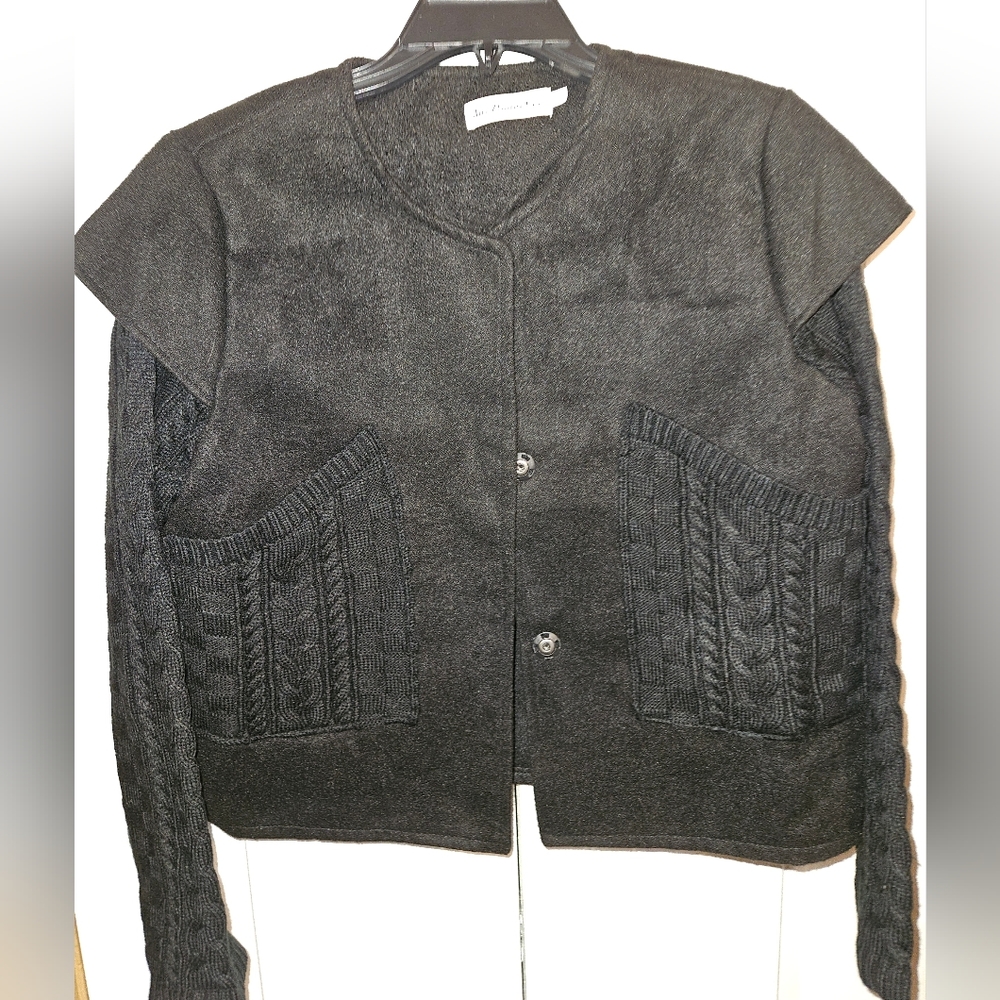 Heavy soft felt like jacket with knit sweater sleeves & pockets